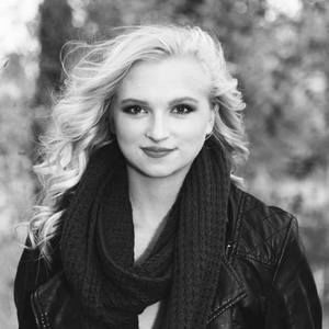 Meet your Posher, Abigail